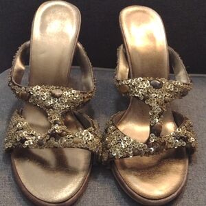 Women's slip on high heel dress shoes 8M